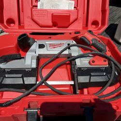 Milwaukee Portable Band Saw