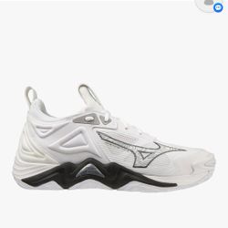 VOLLEYBALL SHOES - SIZE 11 WOMENS