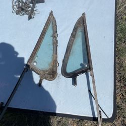 3 73-80 Chevy GMC Square Body Truck Wing Vent Windows Pair OEM Original GM L & R