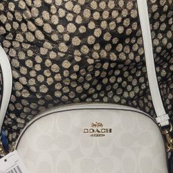 New & Authentic 100% COACH Bag