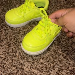 Nike 1LV8 ‘Volt’ 8C