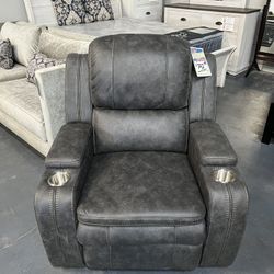 Power Reclining Chair w/ cup holders 
