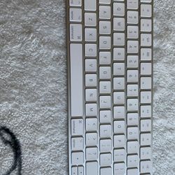 Apple Magic Keyboard 