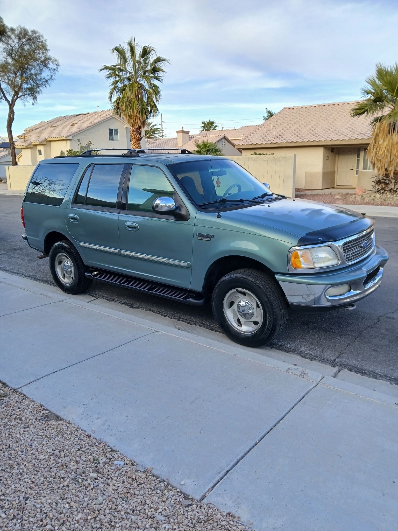 1998 Ford Expedition for Sale in Las Vegas, NV - OfferUp