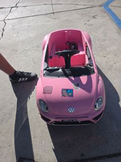Toy car