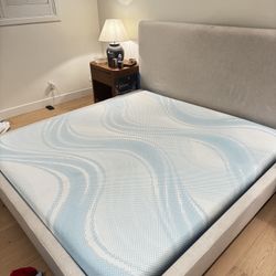 Tempur-Pedic King Size Cooling Mattress, Lux Breeze (Purchased 2024) 