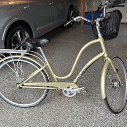 TOWNIE 8  700C Cruiser Bike With Basket And Back rack NON Electric 