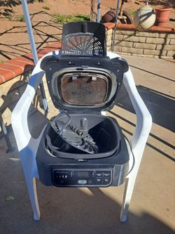 Ninja Electric Grill / AIR FRYER...