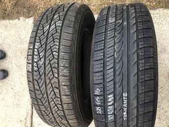 2 LIKE NEW YOKOHAMA TIRES 225/65r16 TIRES MINT SHAPE ONLY $125 FOR BOTH
