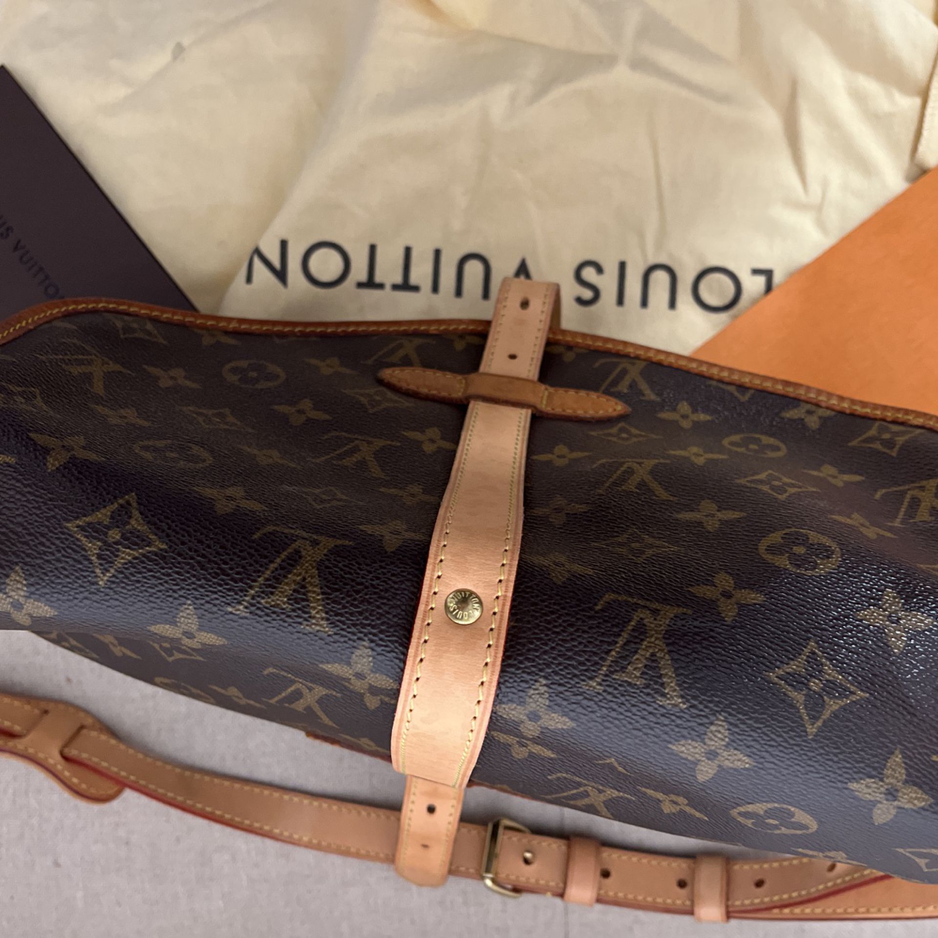 Louis Vuitton Hand Bag Vintage for Sale in San Diego, CA - OfferUp