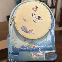 Loungefly Disney Peter Pan Darlings Flying Glow-in-the-Dark Mini Backpack New