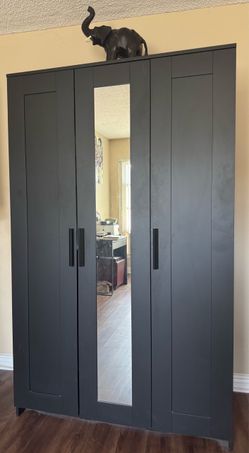 wardrobe