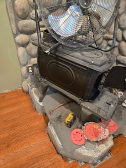Free vintage vogelzang cast iron wood stove