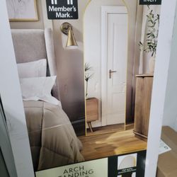 22" x 67" Metal Arch Floor Easel Mirror