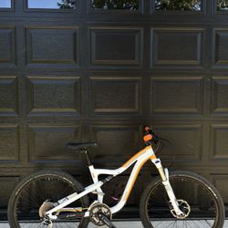 Specialized myka elite 4 Full Suspension Bike 26”