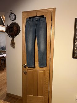 Old Navy Mid-Rise Wow Boyfriend Jean