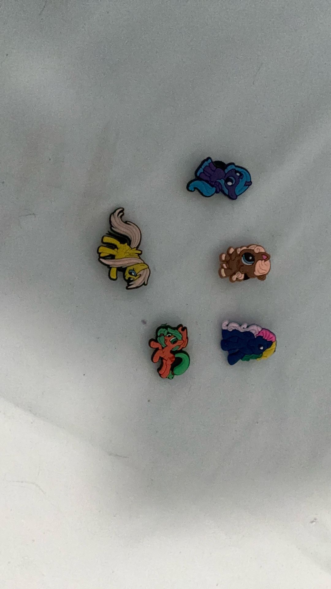 Five Unicorn Gibbets