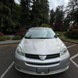 2005 Toyota Sienna Clean Title 