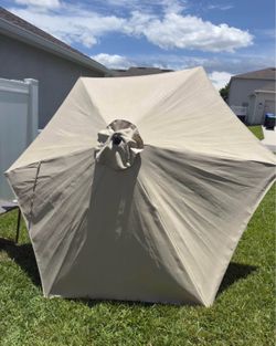 Large cream patio umbrella for sale, 8’5” ft (101 cm