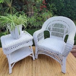 Beaded Wicker Chair & Table