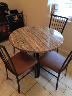 Round Medal Marble Look Brown Table with 4 chairs