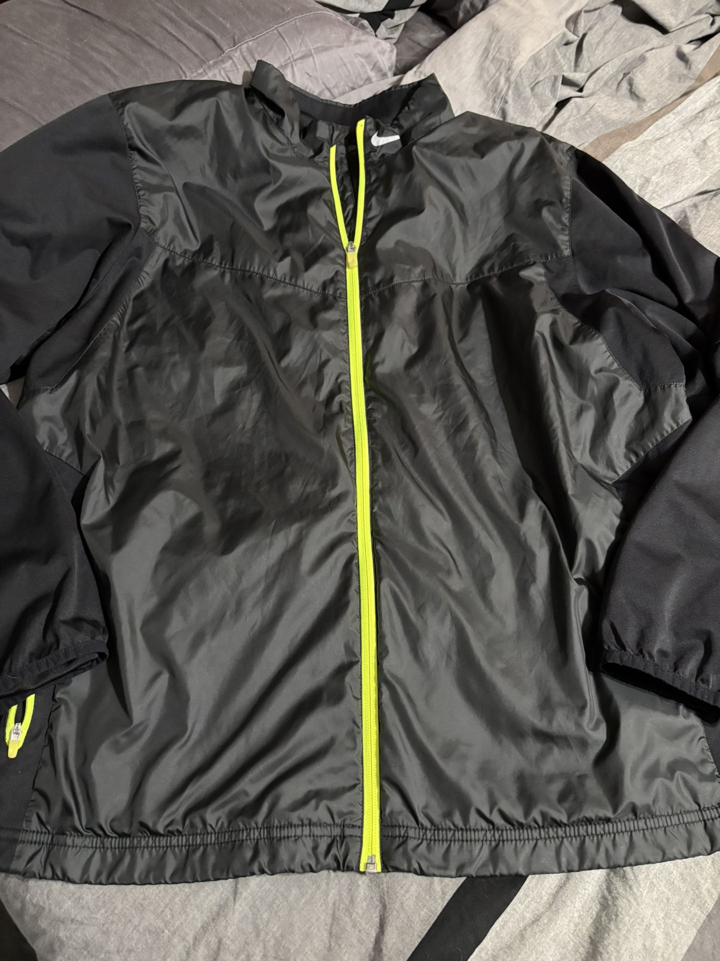 New Mens Size XL Nike Golf Jacket