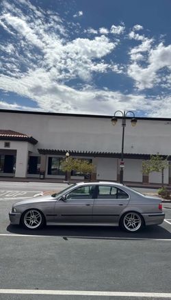 2000 BMW 5 Series 528i Manual