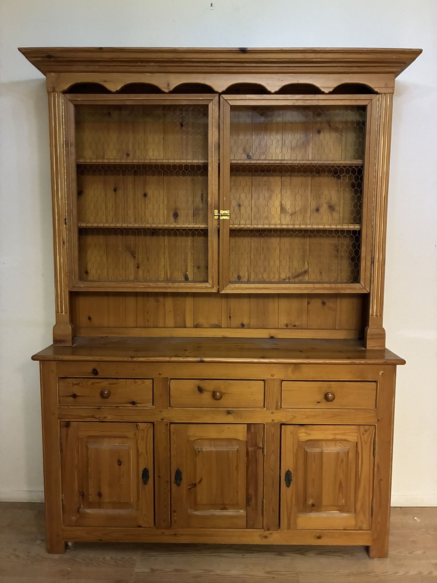 Knotty Pine Hutch