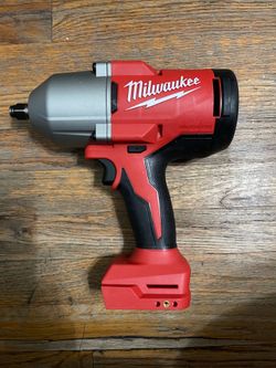 Milwaukee 1/2 Impact wrench Brushless 18V. $200 tool only 🔥 🔥 pick up in the city of Van Nuys