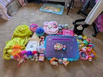 Bag of toys/purses