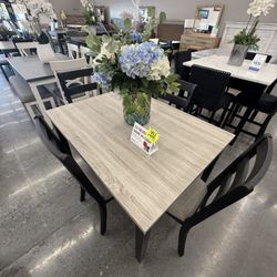 5 PC DINING TABLE 