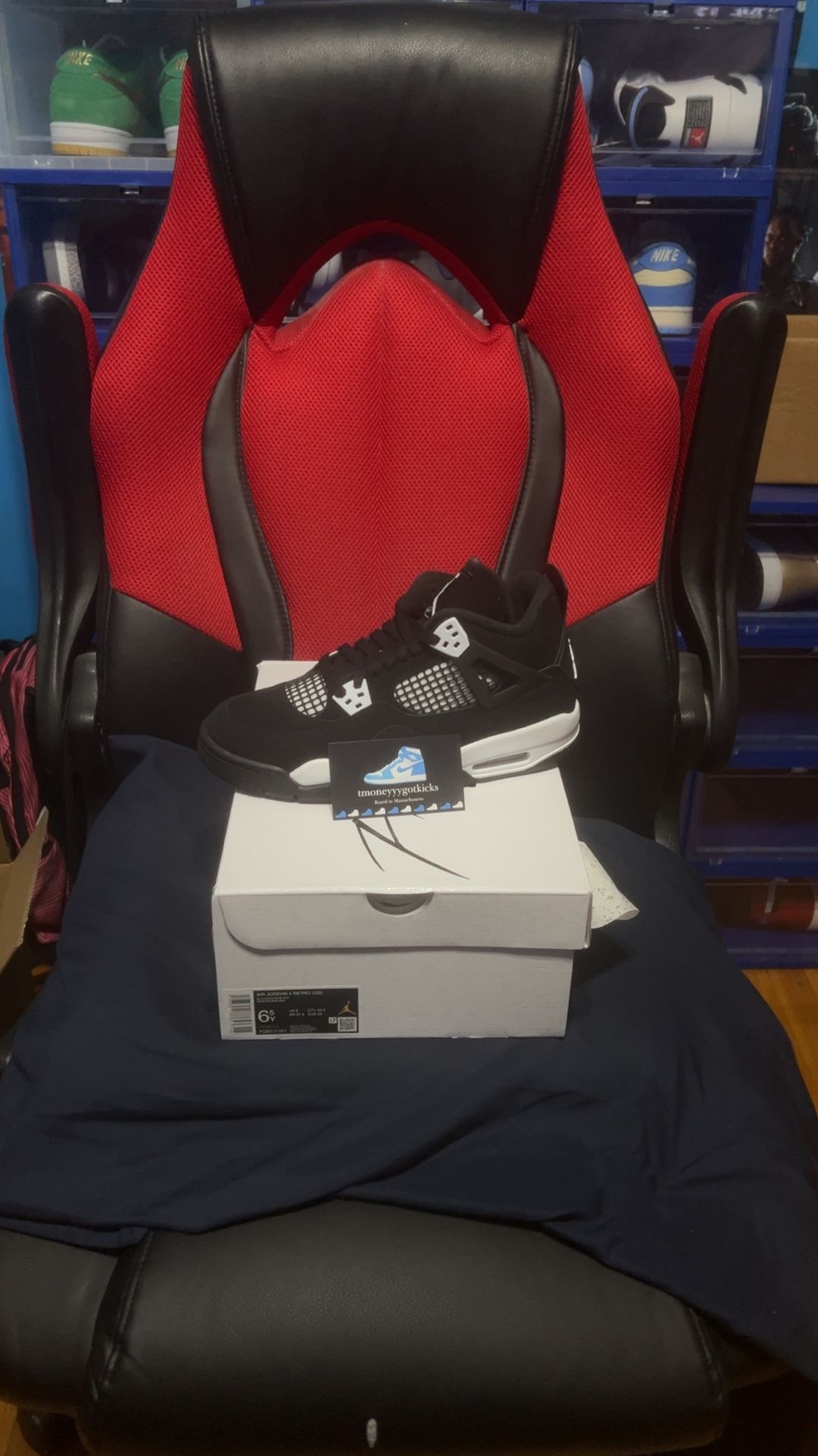 Jordan 4 White Thunder