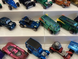 Collector seeking vintage old genuine Hot Wheels red lines 1960s 70s redlines Toy Cars hotwheels & Matchbox
