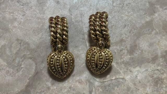 Oscar de la Renta vintage heart clip earrings