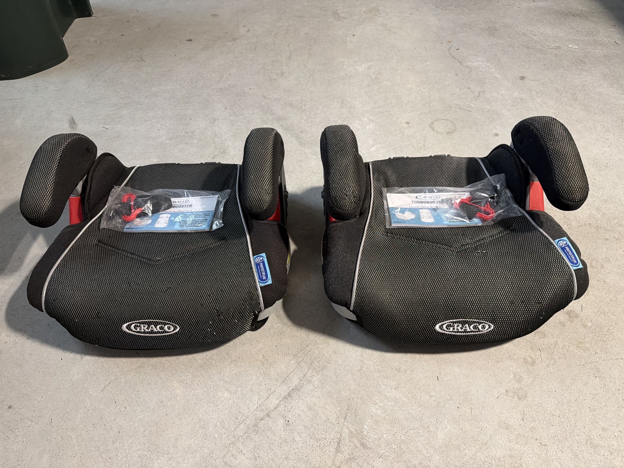 Pair of Graco TurboBooster Backless Seats – Good Condition - $25 OBO