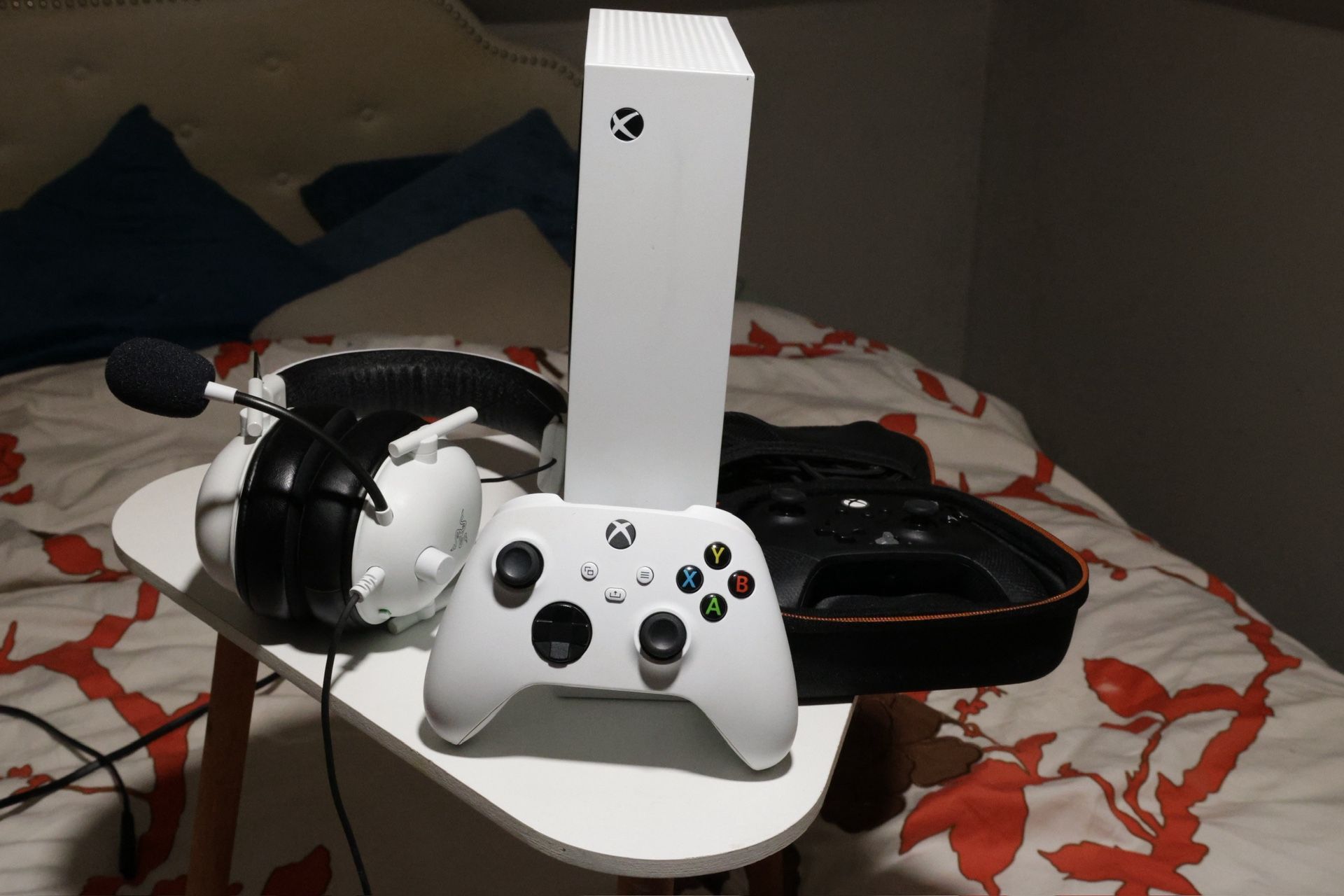 Xbox Series S Headset+2 Controllers