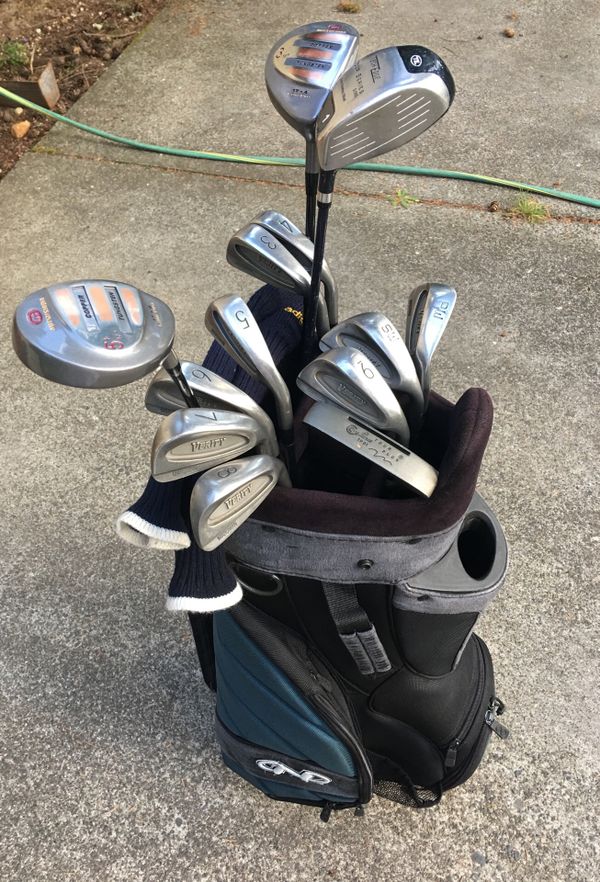 Full set of golf clubs with cart bag for Sale in Shoreline, WA - OfferUp