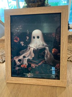 Frame and 4 canvas prints