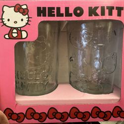 Tengo Dos Cajas De Vasos De Vidrio Hello Kitty  Las Dos Cajas $30