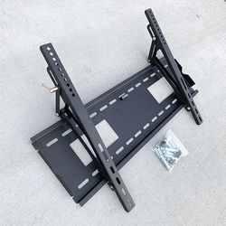 (Brand New) $25 Heavy Duty Large 50”-80” Television Mount Bracket TV Wall Mounted Slim Tilt Up & Down (Loading 165lbs) 
