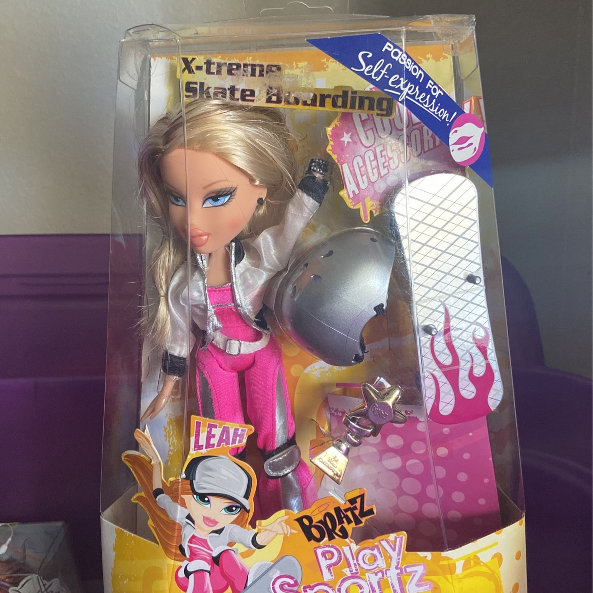 Bratz Play Sportz X-treme Skate Boarding