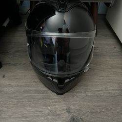 Motorcycle helmet