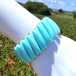 Vintage Turquoise Blue Lucite Accordion Expansion Bracelet Mid Century Style