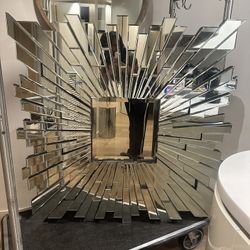 Elegant Mirror 