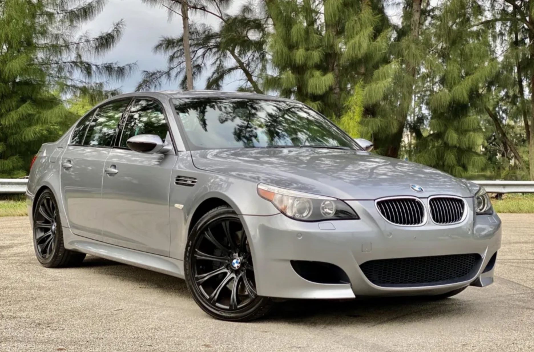 BMW E60 E61 M5 Fenders Right And Left OEM Factory Part Space Gray Color