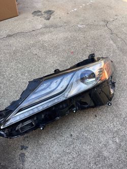 Toyota Camry Headlight