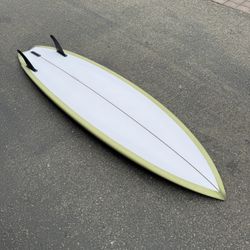 6’8 Twin Surfboard 42L
