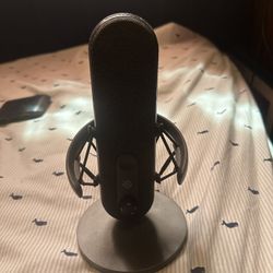 SteelSeries- Alias USB Microphone 