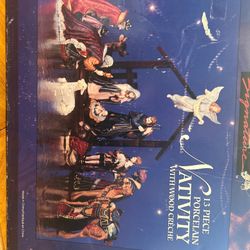 Kirkland Signature Nativity Set 75177 with 13 Pieces figurines are an excellent condition boxes in OK condition
