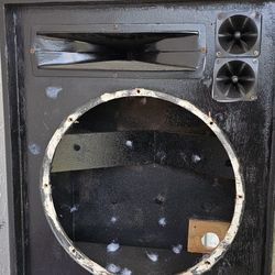 2 Free  18" Speaker Boxes